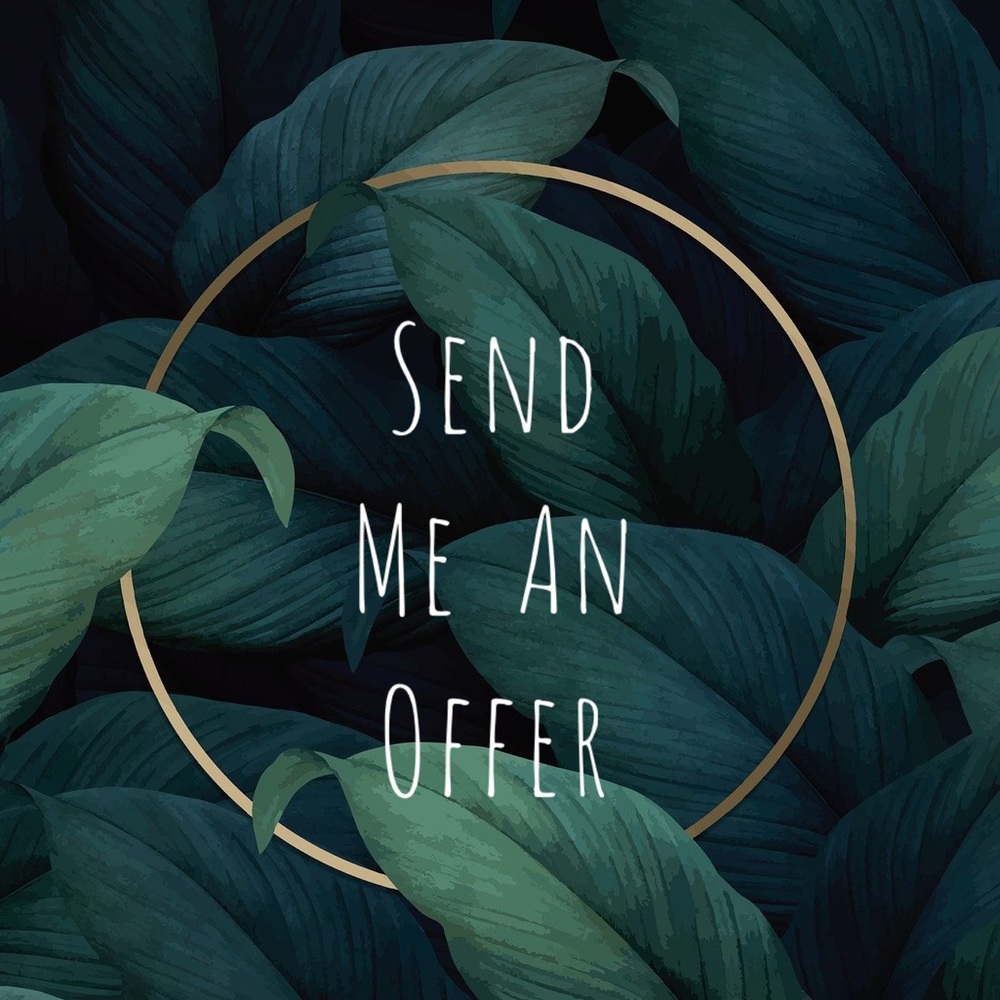 Send me a reasonable offer 🖤